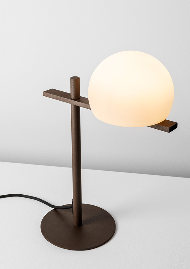 07 Estiluz Circ M 3728 Table Lamp Img P01