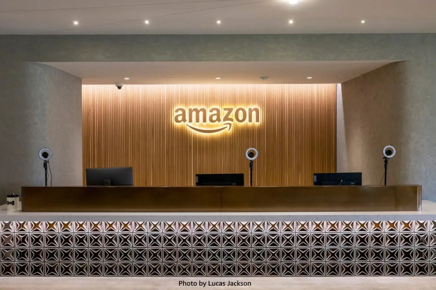 2 Amazon Hq Circ Estiluz