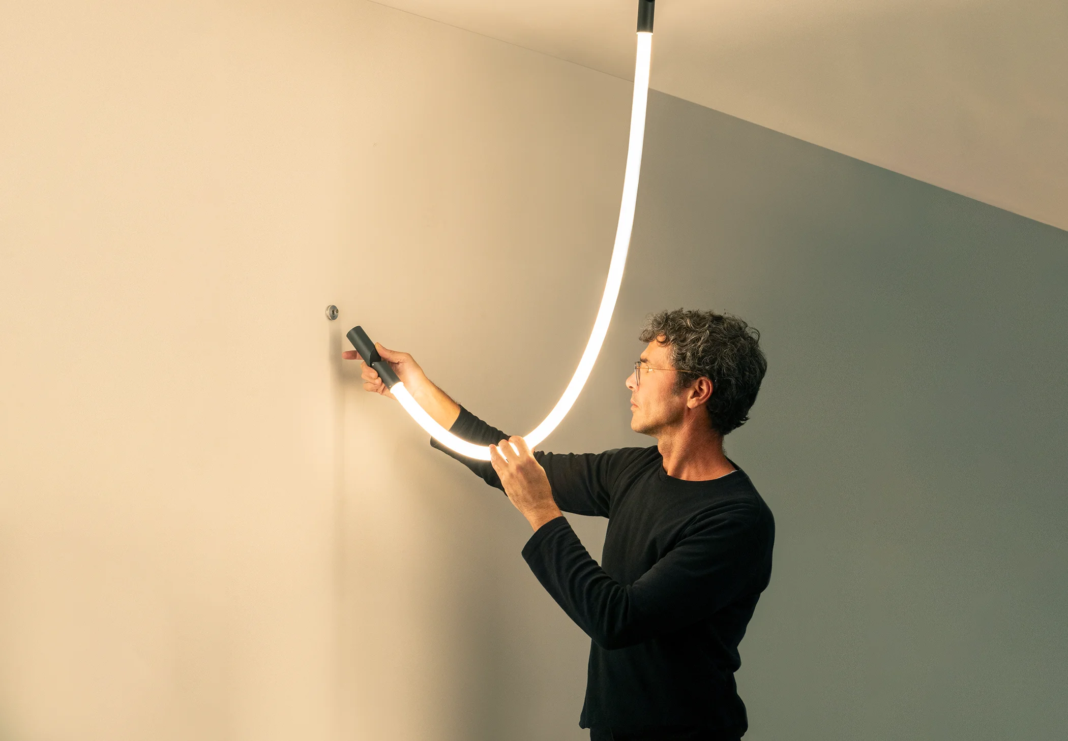 Head2 Arco T 4002x Suspension Light Estiluz